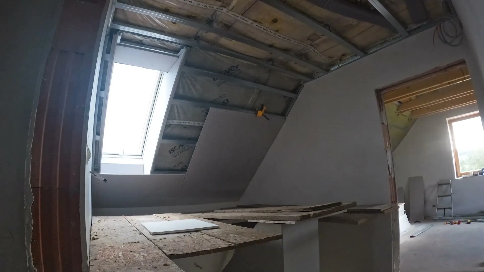 Částečný záklop podkrovní šikminy