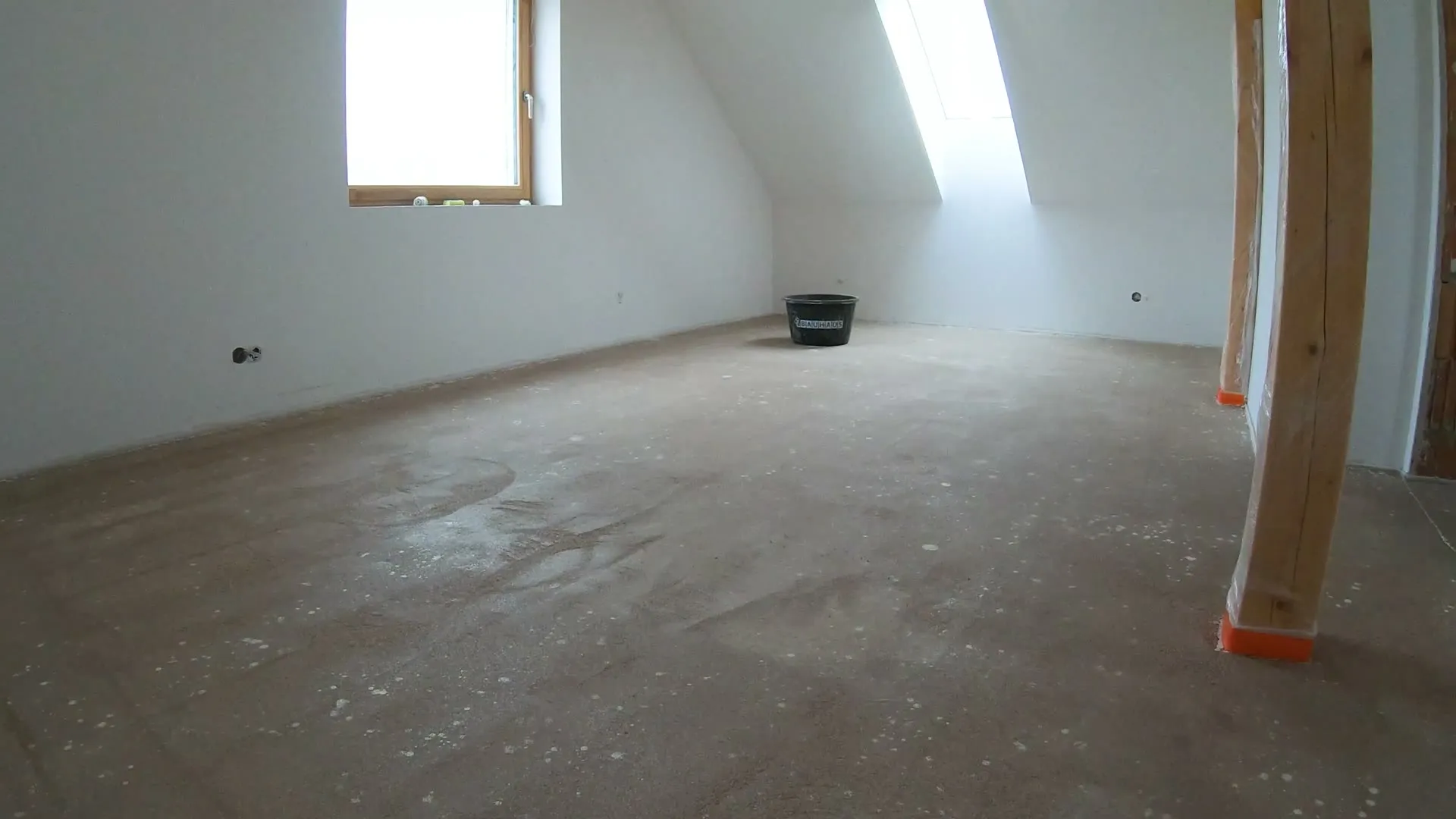 Podklad velkého pokoje před nivelací